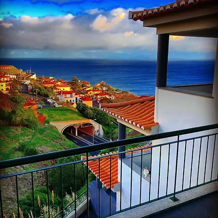 Airport Santa Cruz (Madeira)